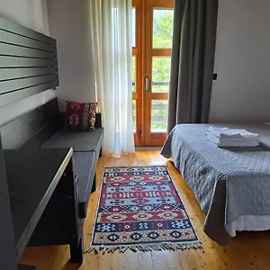 Gjecaj And Restaurant Bed and breakfast
